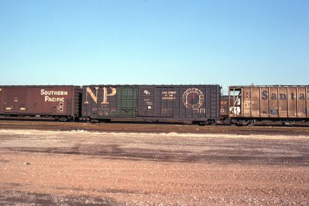 NORTHERN PACIFIC 5583 NP 50' DOUBLE DOOR 1977 photog and location unknown bought from J Will July 2016 c
